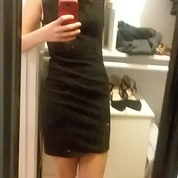 Little black dress - Picture 2 of 2